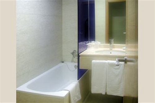 Hotel Moon A Coruna Bagian luar foto